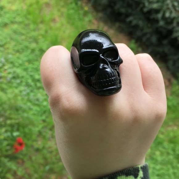 💀Large skull ring💀 - Picture 2 of 3